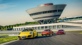 Porsche tặng chuyến du lịch đến Đức cho khách hàng mua Macan
