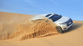 Mitsubishi Pajero Sport 2017 chinh phục "tiểu sa mạc"