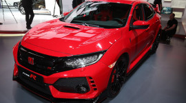 Honda Civic Type-R mới có giá khoảng 30.000 USD