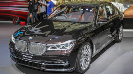 Ảnh chi tiết BMW M760Li xDrive 2017 tại Bangkok Motor Show