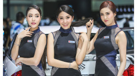 D&agrave;n &ldquo;ch&acirc;n d&agrave;i&rdquo; n&oacute;ng bỏng tại Bangkok Motor Show 2017