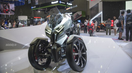Cận cảnh &ldquo;Qu&aacute;i vật 3 ch&acirc;n&rdquo; &ndash; Honda Neowing Concept tại Việt Nam