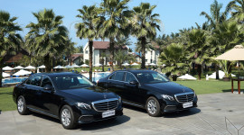 Mercedes-Benz bàn giao bộ đôi E-Class cho khu nghỉ dưỡng 5 sao