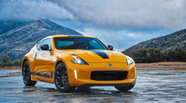Nissan 370Z 2018 &quot;chốt gi&aacute;&quot; từ 29.900 USD