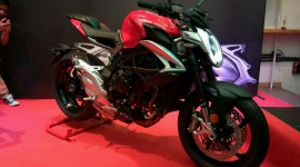 &quot;H&agrave;ng n&oacute;ng&quot; MV Agusta Brutale 800 2017 &quot;chốt&quot; gi&aacute; từ 24.200 USD
