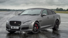 Jaguar tr&igrave;nh l&agrave;ng XJR575 2018, tăng tốc từ 0 &ndash; 100 km/h trong 4,4s