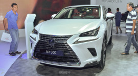 Lexus NX300 2018 ra mắt tại Việt Nam