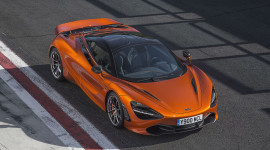 Muốn mua McLaren 720S mới, khách phải chờ đến năm 2019