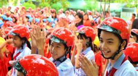 Honda Việt Nam tặng MBH cho học sinh Quảng B&igrave;nh