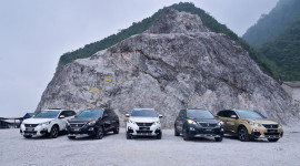Peugeot 3008 v&agrave; 5008 đạt doanh số &ldquo;khủng&rdquo; sau 2 tuần ra mắt