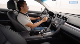 Honda Civic 1.8E: Vừa thể thao, vừa tiết kiệm