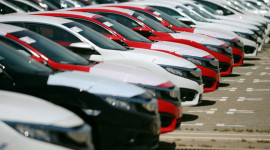 Tháng 5, giá ôtô tiếp tục nhúc nhích tăng