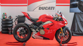 &quot;Si&ecirc;u phẩm&quot; Ducati Panigale V4S gi&aacute; 936 triệu ch&agrave;o thị trường S&agrave;i G&ograve;n
