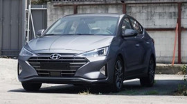 Hyundai Elantra 2019 liên tục lộ diện trước ngày ra mắt chính thức