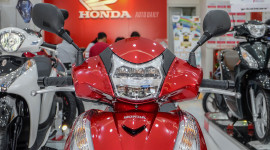 Ảnh chi tiết Honda SH300i phiên bản mới