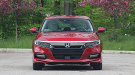 Đánh giá Honda Accord Hybrid 2018: Xuất sắc cùng công nghệ hybrid