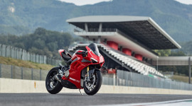Ducati Panigale V4 R 2019 chốt giá hơn 72.000 USD