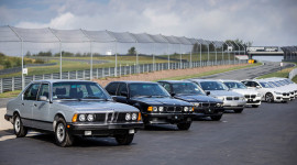 Nhìn lại quá trình “lột xác” của siêu sedan BMW 7-Series