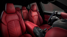 Maserati Levante Vulcano sản xuất giới hạn giá từ 110.000 USD