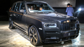 Rolls-Royce Cullinan giá 1,5 triệu USD tại Malaysia, sắp về VN