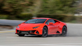 Đ&aacute;nh gi&aacute; Lamborghini Huracan Evo 2020: M&agrave;n lột x&aacute;c ấn tượng