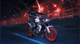 Yamaha MT-09 2019 - đối thủ của Ducati Monster và Kawasaki Z900 trình làng