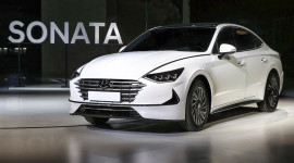 Cho&aacute;ng với những trang bị như xe sang tr&ecirc;n Hyundai Sonata 2020