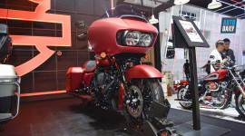 Harley-Davidson Road Glide Special 2019 giá ngang Toyota Camry