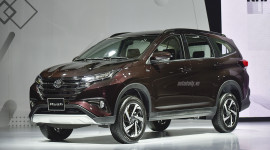Toyota Rush và Avanza “hụt hơi” trong cuộc đua doanh số với Mitsubishi Xpander