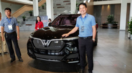 “Hàng khủng” VinFast Lux V8 xuất hiện tại Việt Nam