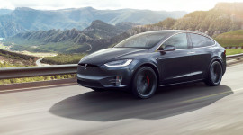 Tesla thông báo giảm giá Model S và Model X