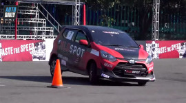Tay đua Việt chạy Toyota Wigo tranh tài tại Auto Gymkhana châu Á