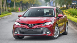 Phân khúc sedan hạng D tháng 9/2019: Toyota Camry bứt tốc