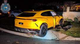 14 tuổi trộm Subaru Forester và đâm gục Lamborghini Urus khi bị đuổi
