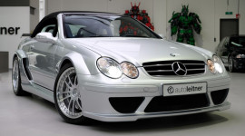 Hàng hiếm Mercedes CLK DTM AMG Cabrio 2006 chào bán giá 335.000 USD