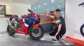 Nghe thử tiếng pô, soi chi tiết siêu mô-tô Honda chính hãng giá một tỷ tại Việt Nam