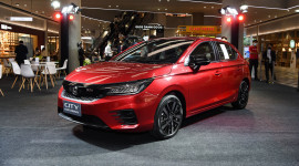Honda City Hatchback 2021 - Đẹp như Audi, lu mờ xe Hàn?