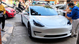 Thêm Tesla Model 3 xuất hiện tại Việt Nam