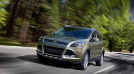 Vừa công bố giá, Ford nhận 8.000 đơn đặt hàng Escape 2013