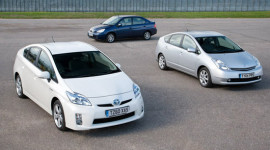 Doanh số xe hybrid của Toyota vượt mốc 4 triệu chiếc