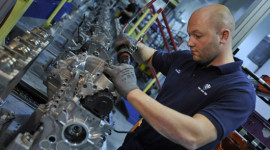 BMW sản xuất động cơ thứ 3 triệu tại Anh