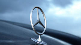 Mercedes-Benz và biểu tượng ngôi sao 3 cánh