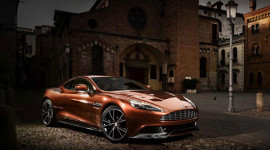 Cận cảnh Aston Martin Vanquish giá gần 300.000 USD
