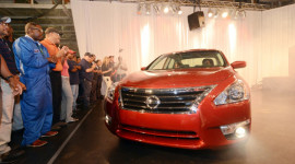 Nissan khởi đầu năm tài khóa thuận lợi   