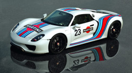 “Khoác áo mới” cho Porsche 918 Spyder