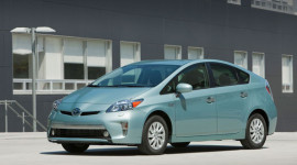 Giá nhiên liệu giảm, Toyota Prius có thể thất thu