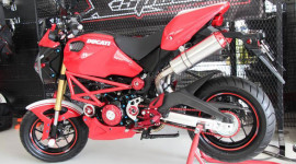 Honda MSX125 "lột xác" thành Ducati Monster