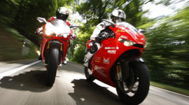 Tiểu sử mẫu môtô Ducati huyền thoại sắp về VN