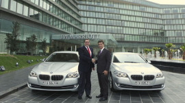BMW Euro Auto bàn giao xe 5-Series cho khách sạn 5 sao