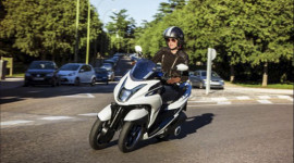 EICMA 2013: Yamaha ra mắt xe ba bánh cực độc